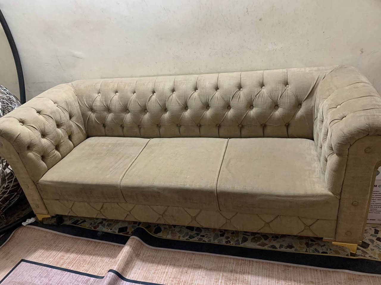 سلام عليكم عندي تخم لبيع  300 الف بغداد الحريه

***********
