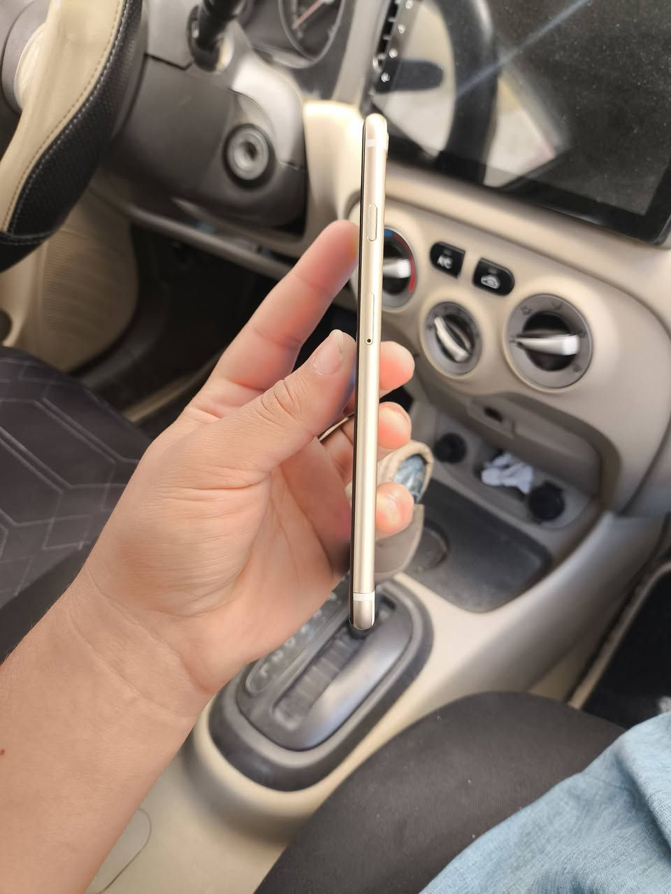 📱 للبيع – iPhone 6s Plus
💾 الذاكرة: 32
🔋 البطارية: 100% (مستبدلة أصلي)

✅ مواصفات الجهاز:

الجهاز شغال بالكامل

📶 تك سيم شغال طبيعي

📷 الكاميرات شغالة

🔊 الصوت واضح

📳 الهزازات شغالة

👆 البصمة شغالة

🖥️ الشاشة مستبدلة أصلي (تفليش)

⚠️ ملاحظة: زر الهوم (الدكمة) لا يعمل.

💰 السعر:,45 الف دينار (قفلة)

📍 الموقع: الموصل - الأيسر

📩 التواصل: خاص أو اتصال مباشر
📞 ***********
