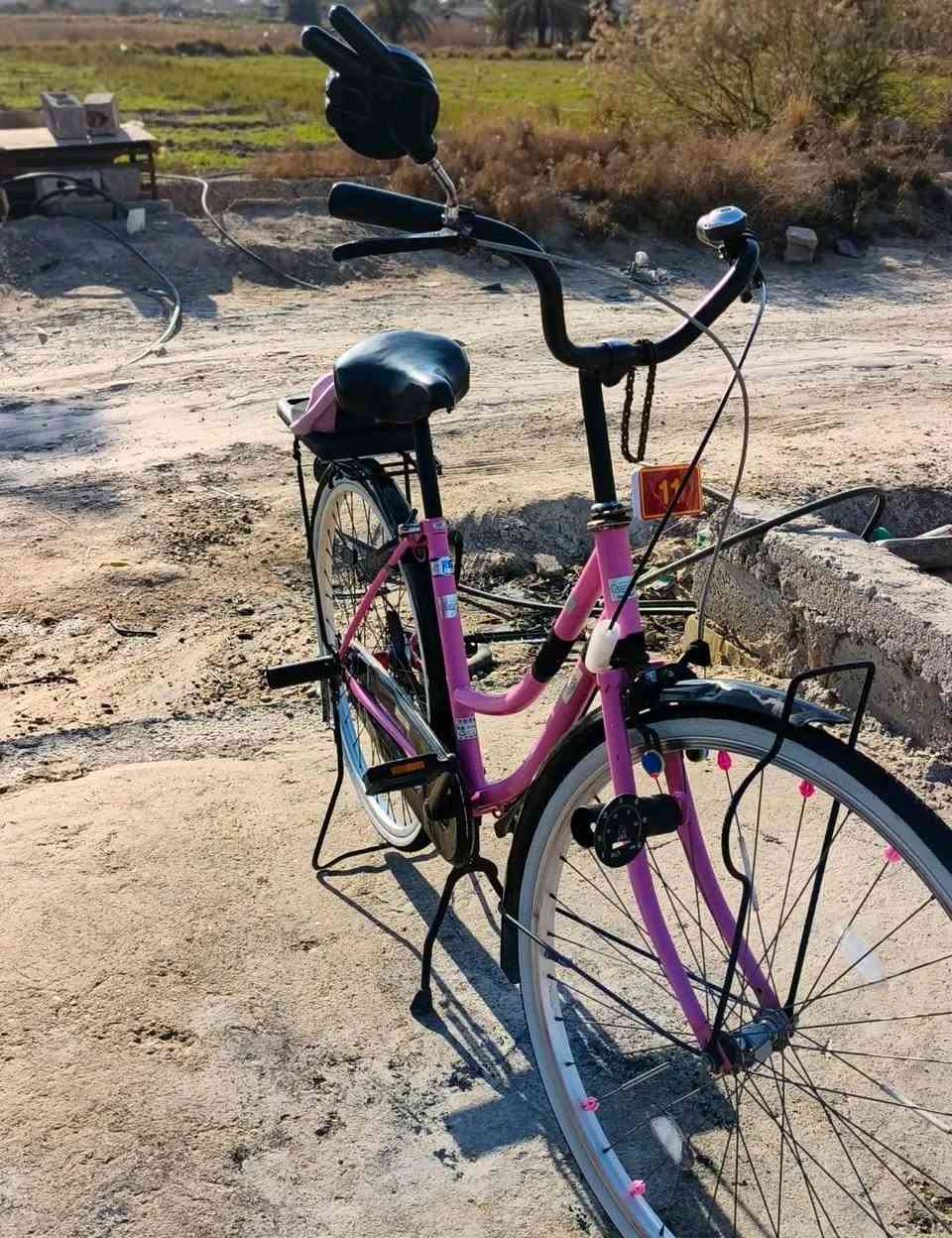 سلام عليكم بايسكل للبيع نضيف بعدة جديد حاوية موديل2021 
حجم 26 السعر 120 وذا بدون غراض ب100 قفلة 
التواصل وياي علة هاذة الرقم ***********
العنوان بغداد الدورة
