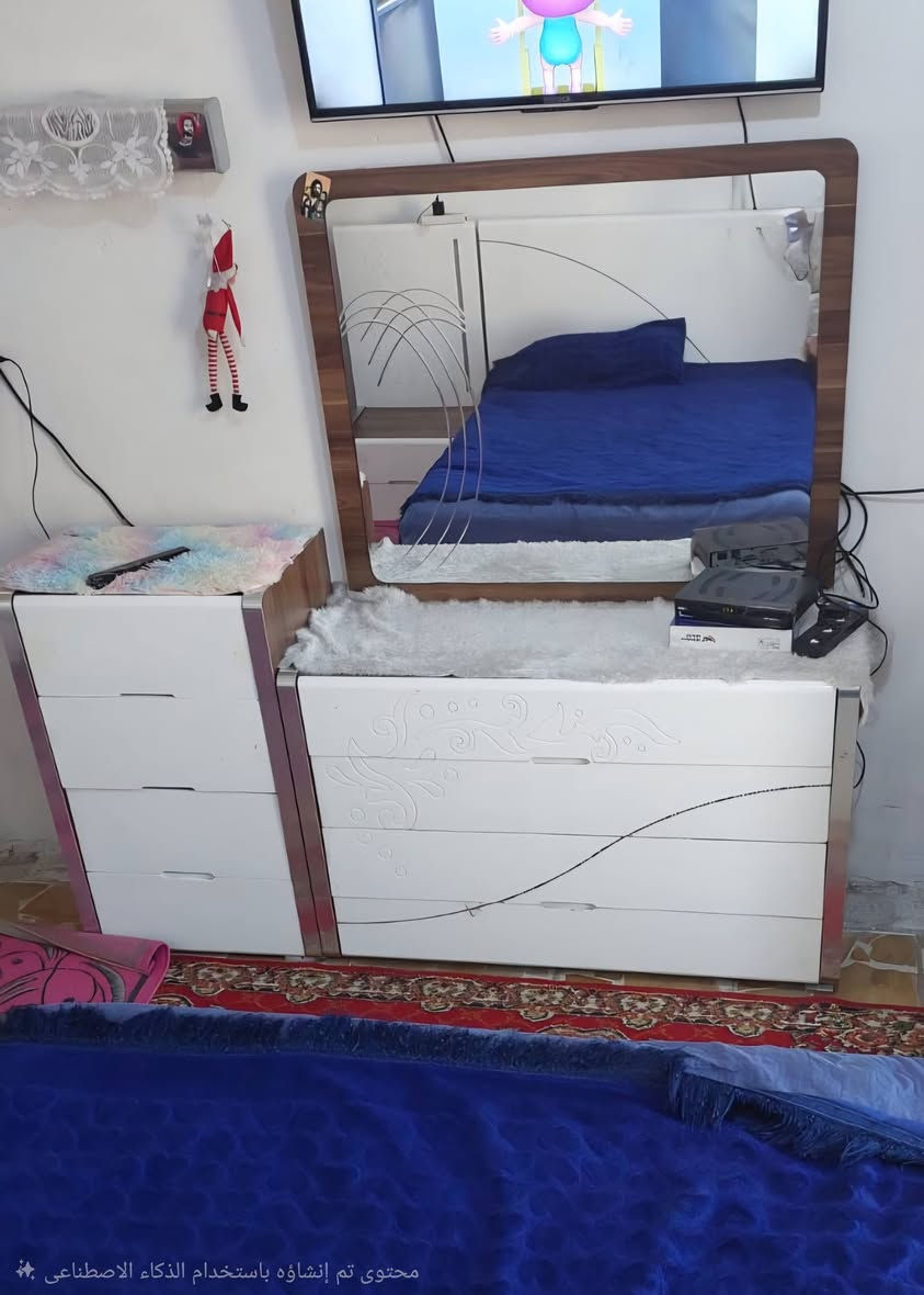 السلام عليكم ورحمة الله وبركاته..
غرفة تركية نوع كاردينيا سلايد نظيفة ٧ قطع  السعر ٦٠٠ الف .. الغزالية *********** واتس اب
