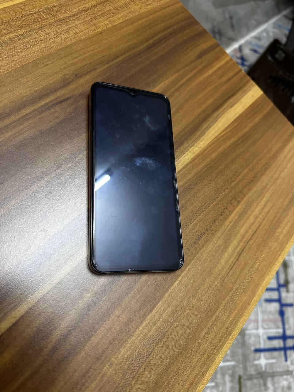 للبيع موبايل انفنكس زيرو ٢٠ كامره ١٨٠ 
الشاحنه بلادي بس الشاشه محتركه واي شي مابي كلهم شغال 100%  السعر انت تنطيني 
الشاشه ب ٧٥ تصلحه 
الموبايل سعره الجديد ٣٥٠ 
للإستفسار واتساب ***********
