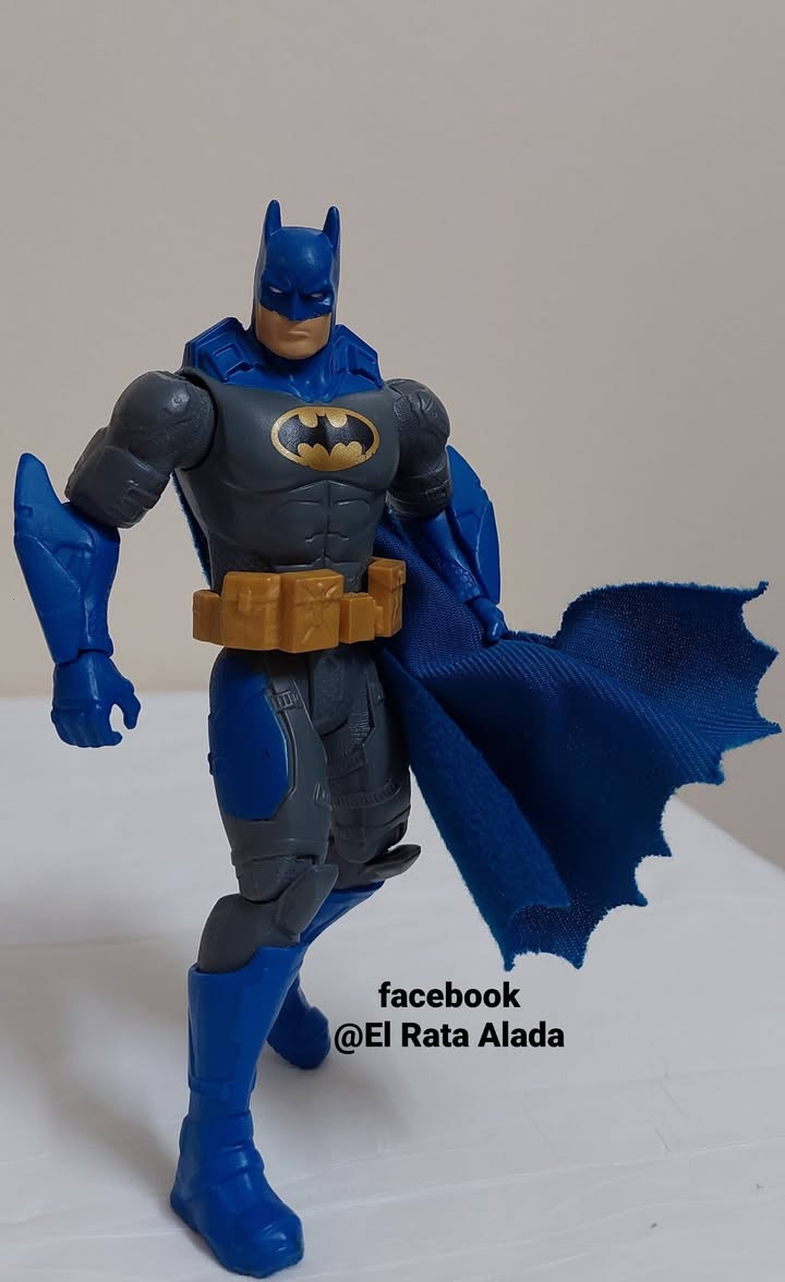 نرجع #posingsunday بعد انقطاع مع أحدث إضافتين لمجموعتي لباتمان. باتمان الأزرق و رمادي و 'Night Hunter Batman' من مجموعة Batman Missions من شركة Mattel.


**إذا كنت صاحب هذا الإعلان وتريد حذفه لأي سبب، رجاءا أرسل رسالة إلى الدعم الفني**