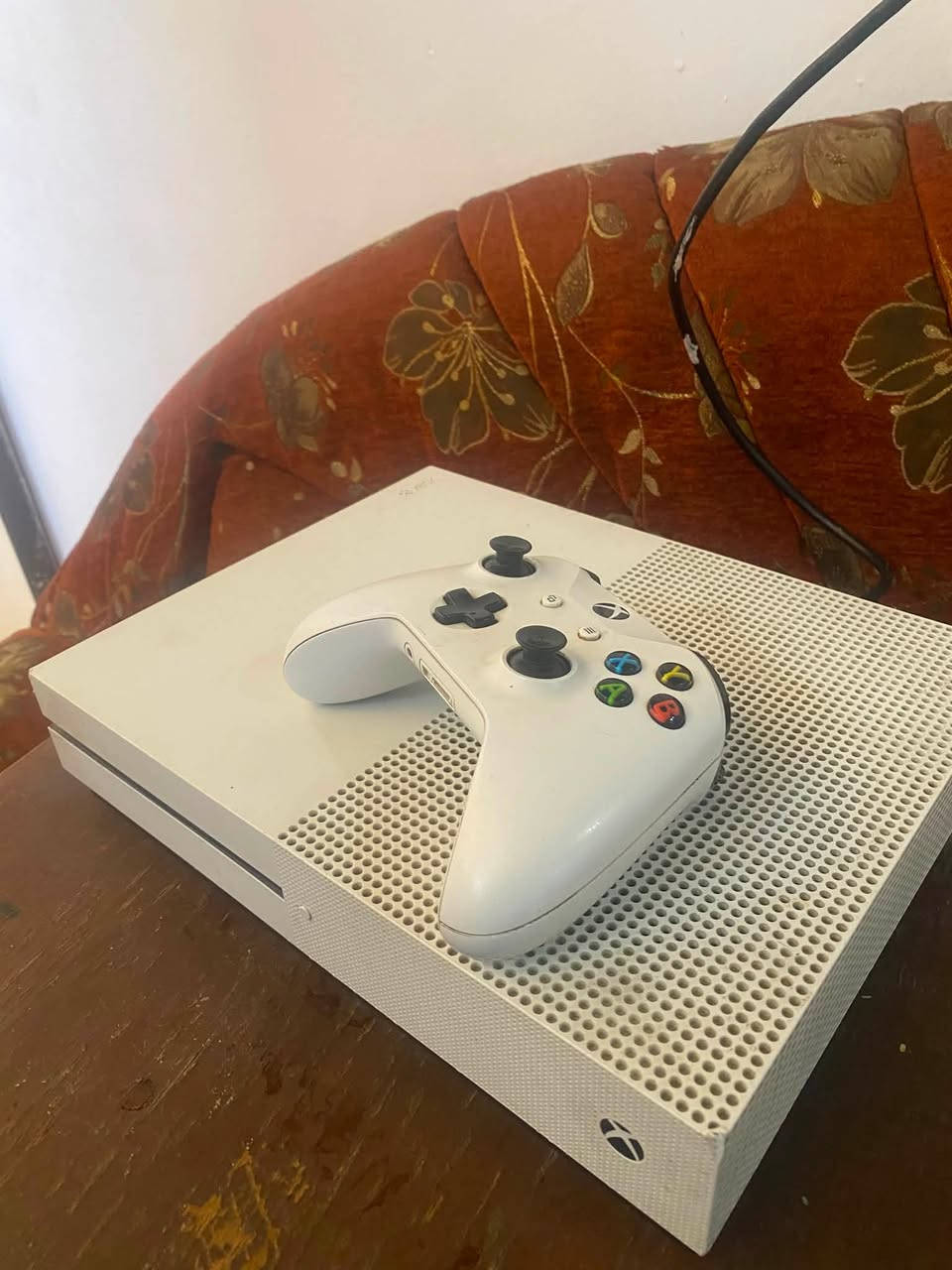 Xbox One S
مع العاب 

جوستك اصلي 

العنوان موصل حي الميثاق

***********

