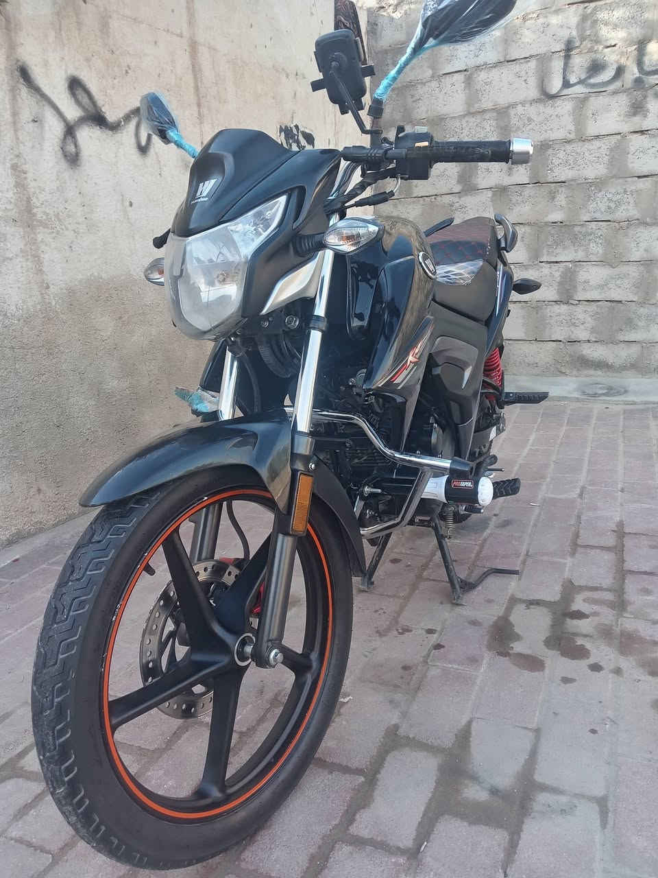 السلام عليكم دراجه هاوجي للبيع
دراجه فووول نظافه
موديل 2023
مسجل او كامل عربي
السعر 16 نص او بي مجال قليل
مكان الرمادي
الاستفسار ***********
