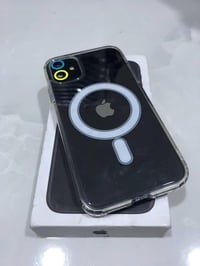 ايفون ١١ • ١٢٨ • بطارية ٩٣