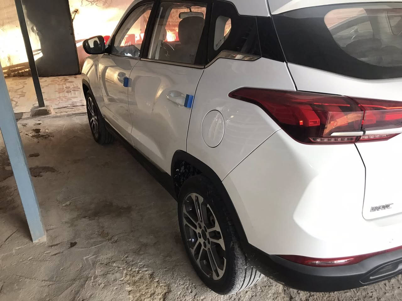 للبيع بايك X35مديل24كفاله عامه حره بسمي السعر 120وبيها مجال ماشيه 18رقم قادسيه تحويل ثاني يوم  ***********
