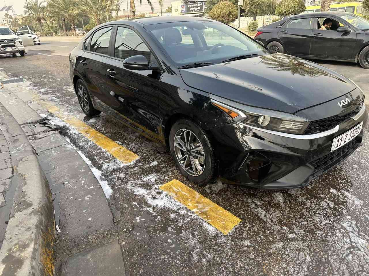 2022 بدون صبغ فقط بارد + تعديل شاصي الايسر سياره ماشيه 10الف كيلو متر مابيه اي نقص السعر 143$ رقم الهاتف ***********
