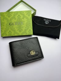 محفظة جلد • جودة عالية • علبة وغلاف