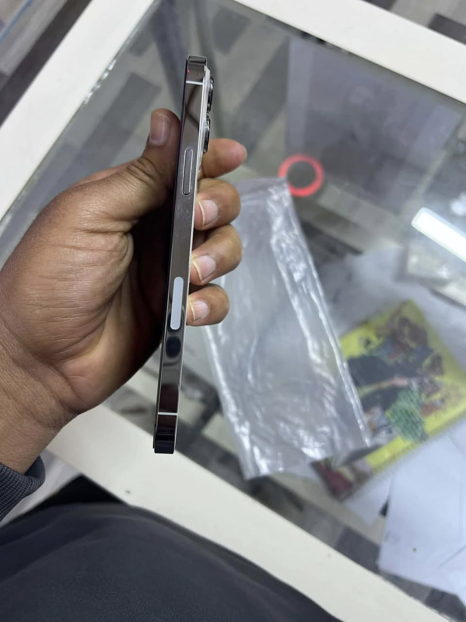 ايفون ١٣ بروماكس
نظافة ٩٩
بطاريه بلاديه ما مرفوعه ٨٤
مكفول من اي صيانه 
ذاكره ٢٥٦
وسعره جوه السوك ❤️
***********
متوفر توصيل لكل المحافظات
