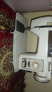 ماكينة خياطة • برذر • ماطور ودواسة شغّالين