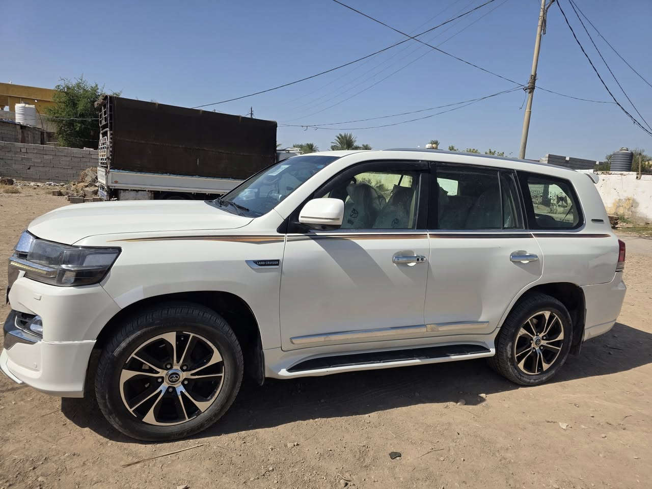 للبيع ١٠ محدثه ٢١نفس هاي السعر ٢٥٠تحديث داخل وخارج الاتصال على الرقم ***********
