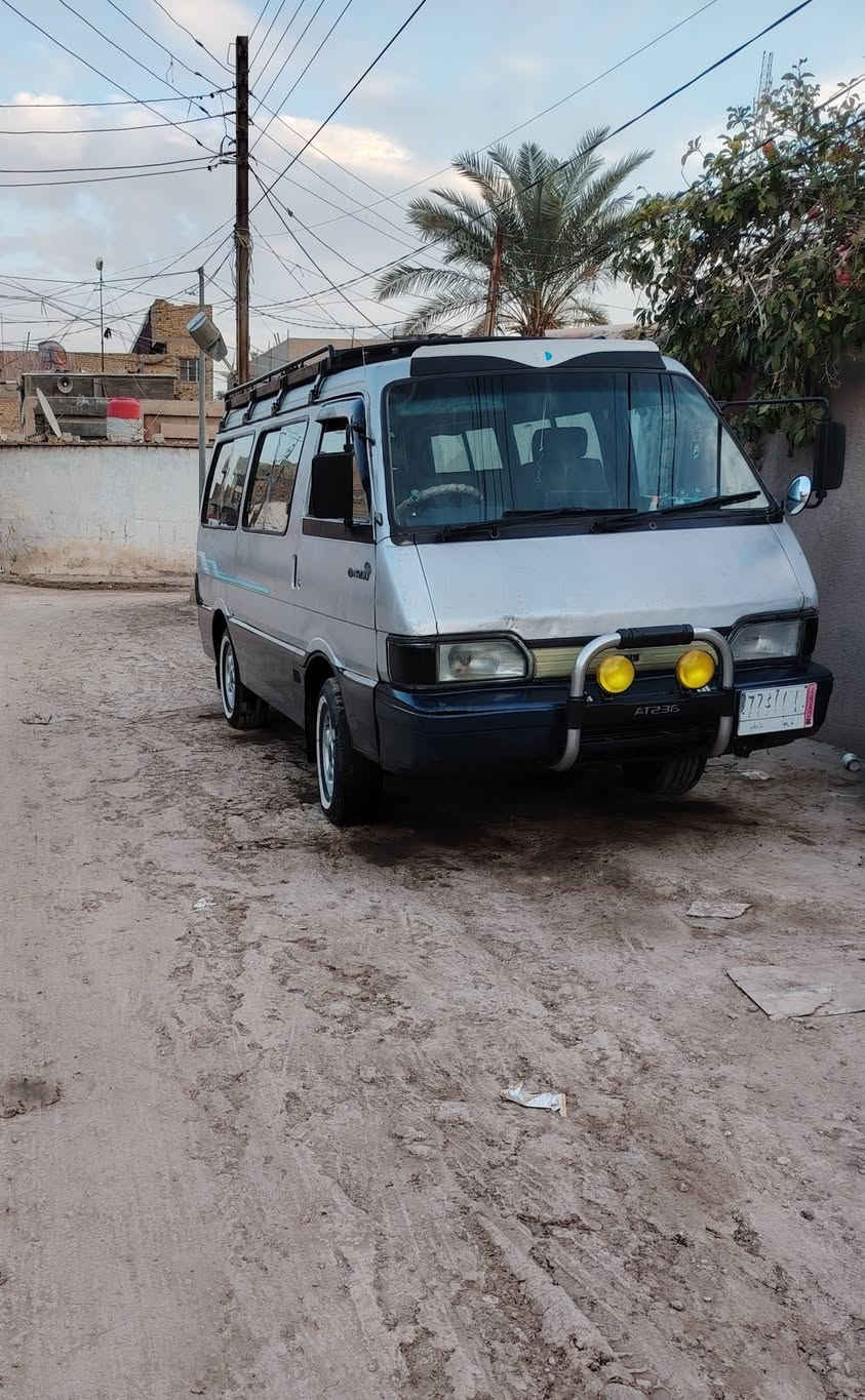 سلام عليكم كيا بسته موديل 93 سنويه 28 مصفره هيئه ومرور السعر 60 وبيه مجال رقم بغداد رقم الهاتف ***********
