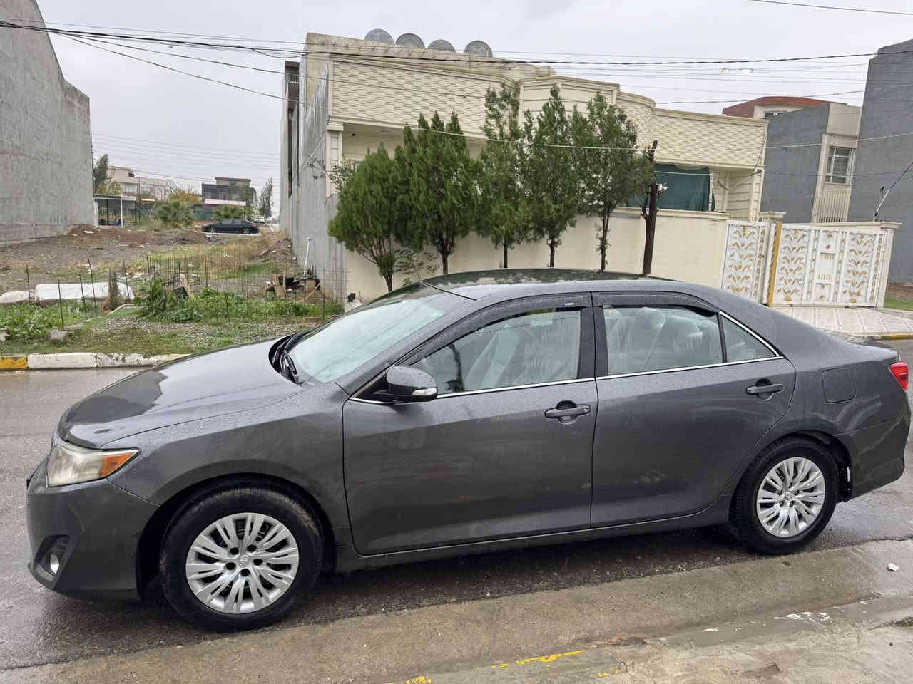 كامري 2014 سياره خليجي بيه ثلث قطع صبغ سياره بسمي رقم سنًويه جديد سياره جاهزه. بدون مصرف كلو جديد سعر120او مجال  مجال ***********رقم الهاتف
