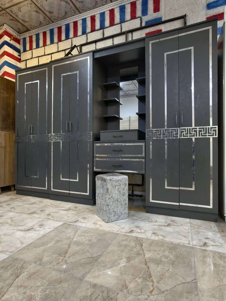 غرفة 6قطع +طابورية هدية  🎀 مديل حديث ضهر بلوك
نضام بيبان 
نضافة 95%
سعر 600وبيهة مجال
شد +نقل مجاني داخل بغداد


**إذا كنت صاحب هذا الإعلان وتريد حذفه لأي سبب، رجاءا أرسل رسالة إلى الدعم الفني**