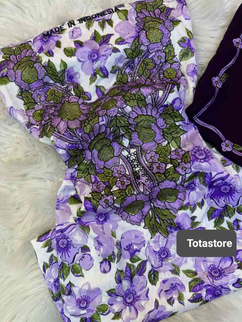 طلّتك في رمضان.. غير مع توتة ستور! 🌙
جمال المخور الإماراتي بلمسات عصرية وصلت الآن! 🛍️
جدول عزائمك مزدحم؟ لا تشيلين هم الإطلالة، مخاويرنا جاهزة لتجملك في كل وقت.
✅ ألوان صيفية ورمضانية منعشة.
✅ قصات مريحة وتناسب كل الأجسام.
✅ توصيل سريع يوصلك بلوقت التردي 
اخر قطع .. اطلبي الآن عبر الخاص 💌


**إذا كنت صاحب هذا الإعلان وتريد حذفه لأي سبب، رجاءا أرسل رسالة إلى الدعم الفني**