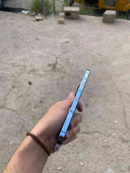 السلام عليكم

بطاريه 100 معلايه بس انسه شي اسمه صرف إذا مو يوم كامل يرجع

ايفون 13 برو ماكس ذاكره 256

نضافه 💯/ 💯  شخط مابي 

السعر 650 وبي مجال

مكاني ديالى بعقوبه

***********
