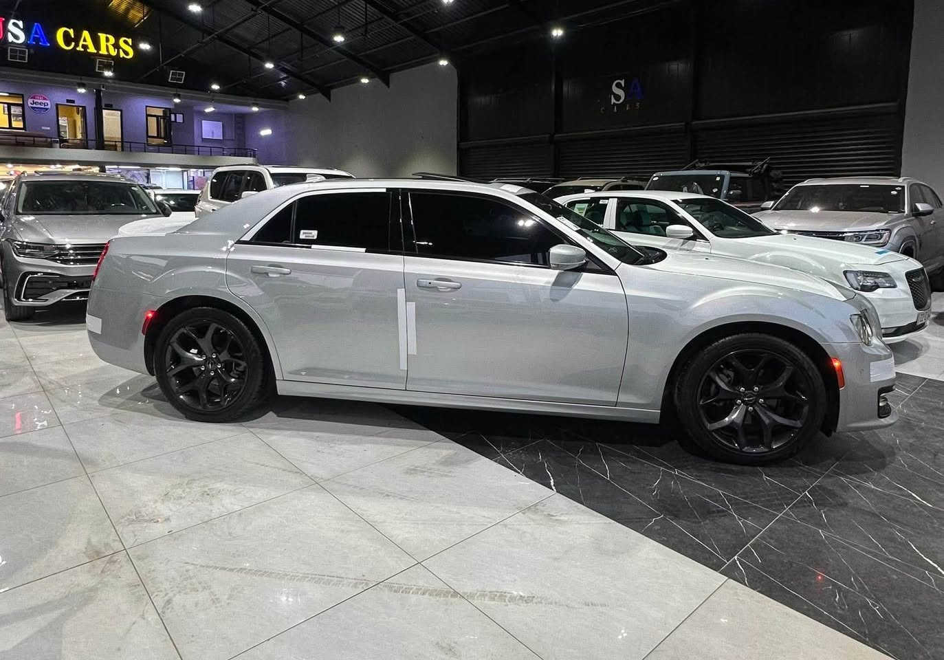 كرايسلر. اوباما 300s
موديل. 2022
محرك. V6. 3.6
ماشية. 70 الف 
كلين تايتل
مواصفات.S بنورما دعامية كبير.حساسات
كلين تايتل

السعر. 315ورقة

شركه ريبوار سالار صالح 
أربيل شارع ١٠٠م أربيل, العراق


**إذا كنت صاحب هذا الإعلان وتريد حذفه لأي سبب، رجاءا أرسل رسالة إلى الدعم الفني**