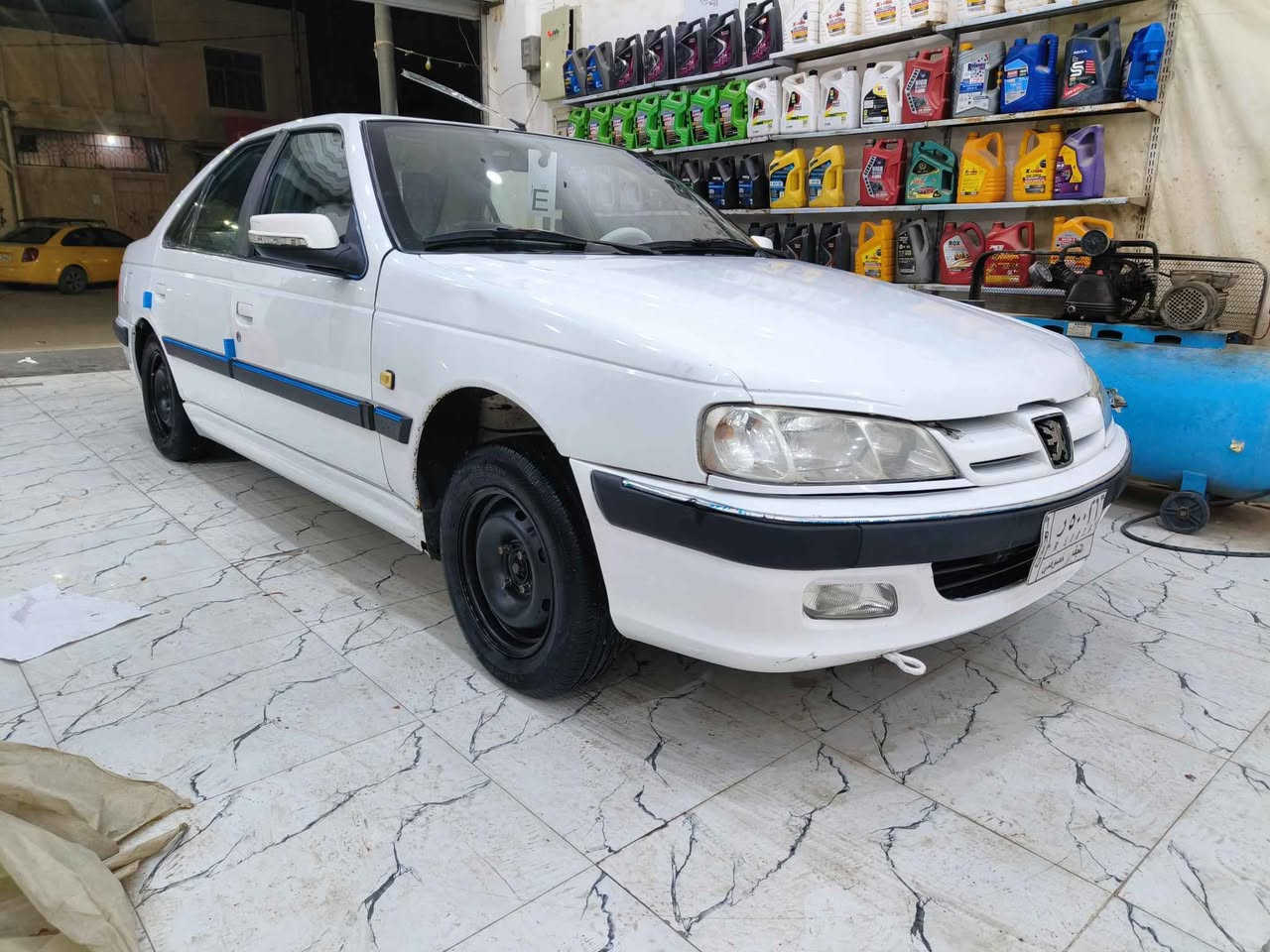 بيجو بارص مديل2015
رقم نجف جاهزه 
تخم تاير 
كير مكينه كله جديد
تبريد كله جديد منضومه كامله 
سياره بيه جاملغ وبنيد 
السعر 43وبيه مجال
مكان سياره ناصريه *********** ناصرية, ذي قار
