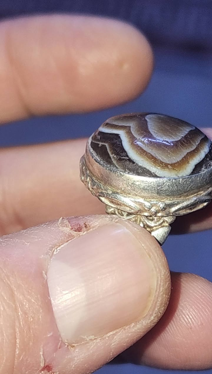 خاتم جزع بقري مصوره قلب واضح قديم جدا للبيع سعر خاتم ١٠٠ الف يوجد توصيل كافه محافظات


**إذا كنت صاحب هذا الإعلان وتريد حذفه لأي سبب، رجاءا أرسل رسالة إلى الدعم الفني**