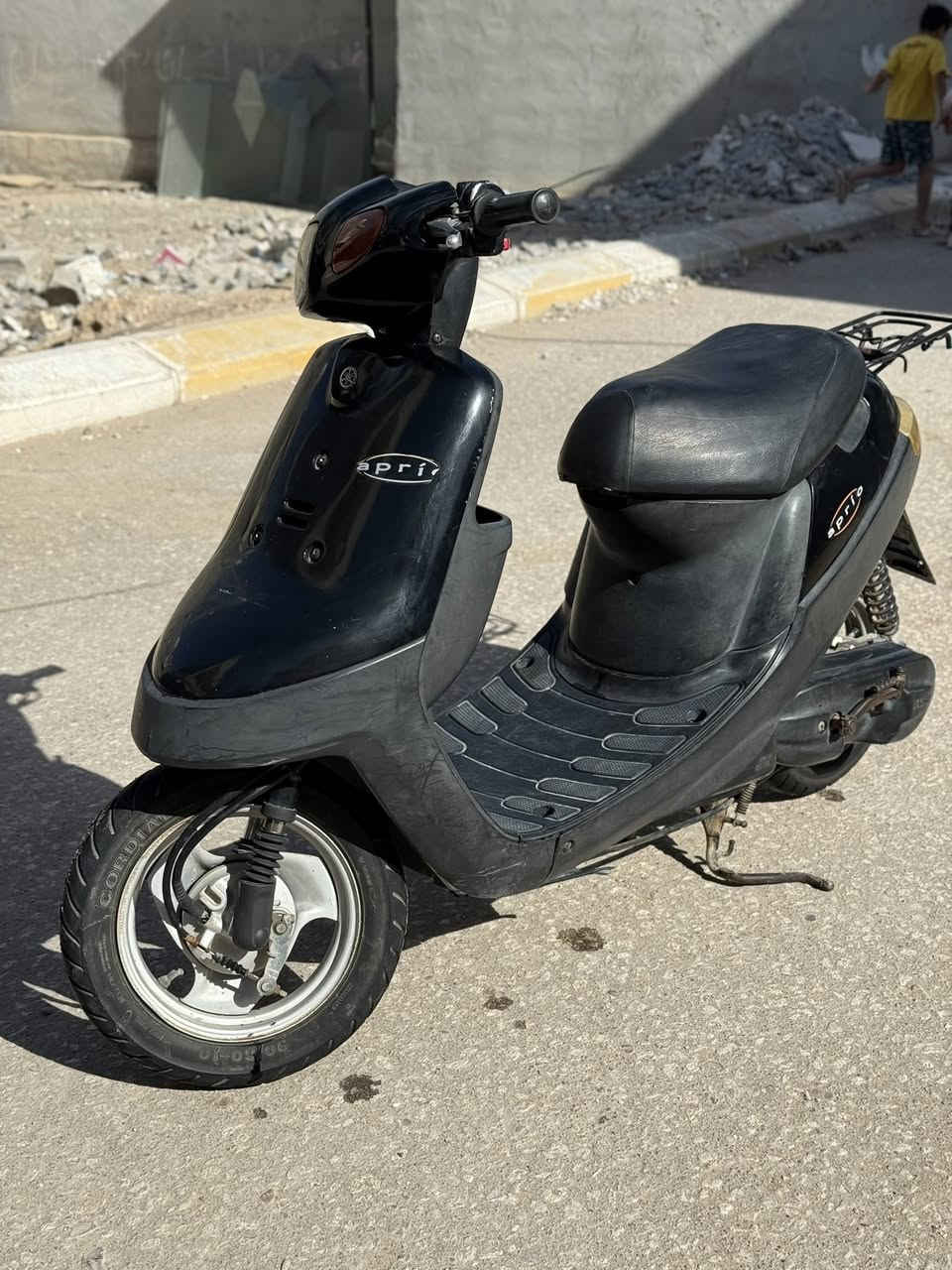 السلام عليكم بطه للبيع موديل 2003 دراجة نضيفة كفرات بلادي كهربائيات شغالة ماعدا الاشاير الدراجة مجفته مرة وحدة تجفيت اصلي شلعه ومعدل دك فوك الستين مابيها اي مشكله بس بيها صوت بسيط بالرولة! للاستفسار *********** المكان كربلاء حي الحوراء السعر 375
