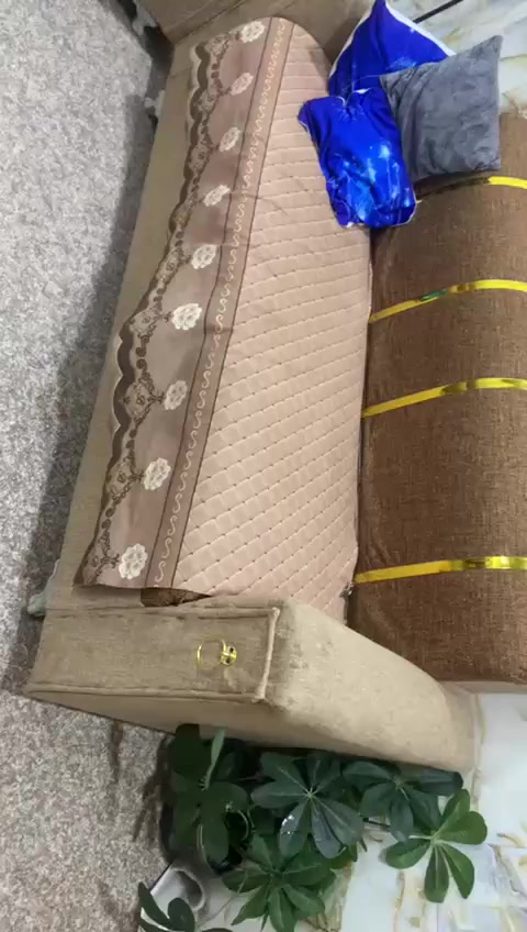 سلام عليكم تخم تفصال تركي للبيع ٧ مقاعد جديد قطرت مي ملايحته اي ضرر مابي شخط مابي امانت الله رايده ٣٠٠ بي مجال شراي منختلف ع سعر مكاني بغداد دولعي *********** واتساب او خاص
