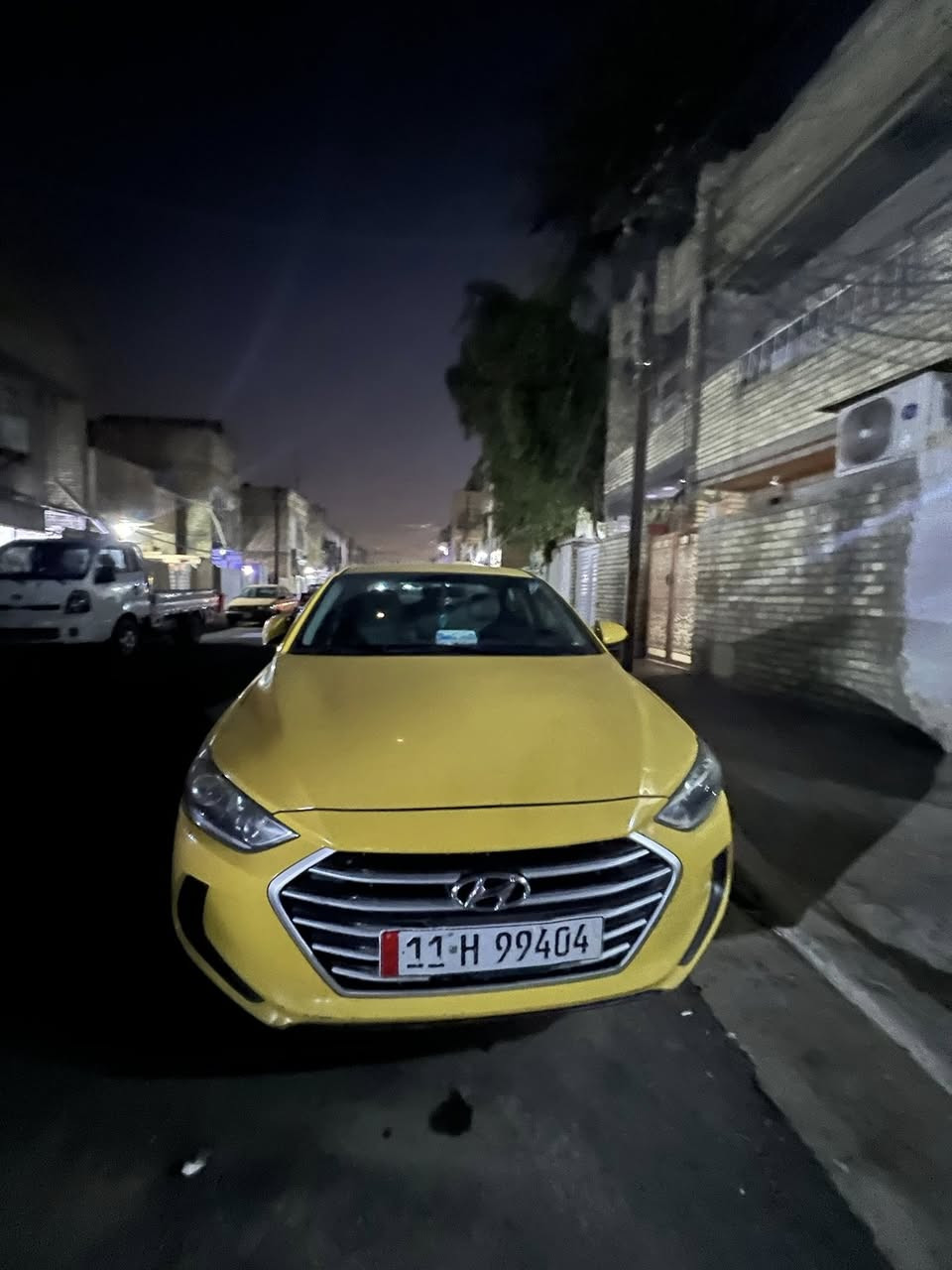 السلام عليكم
النترا 2017 وارد أمريكي حادثها جاملغ خلفي معمر نفسه سياره ليبل واحد محرك كير مكفولات بأسمي تحويل ثاني يوم مكاني بغداد الجديدة السعر 125 وبيها مجال 
الرقم ***********
