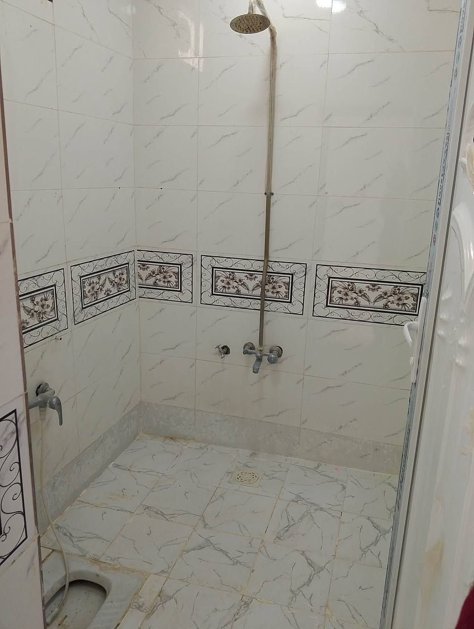 عرض رقم 133 ✅✅
بيت 50م طابقين حي النداء شارع قصابية الميالي 
سعر الايجار 250 ألف 💸 💸 
@سيد زين


**إذا كنت صاحب هذا الإعلان وتريد حذفه لأي سبب، رجاءا أرسل رسالة إلى الدعم الفني**