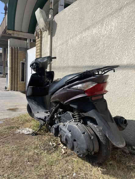 دراجة ياباني حديث ادرس للبيع دراجة خير من الله مكينة حلوة وناعمة اروح بيهة من حي آور للجادريه خير من الله بس شويه كفراته شوفت عينك سلف نكرة موقعي جادريه او زيونة او مدينة صدر ***********
