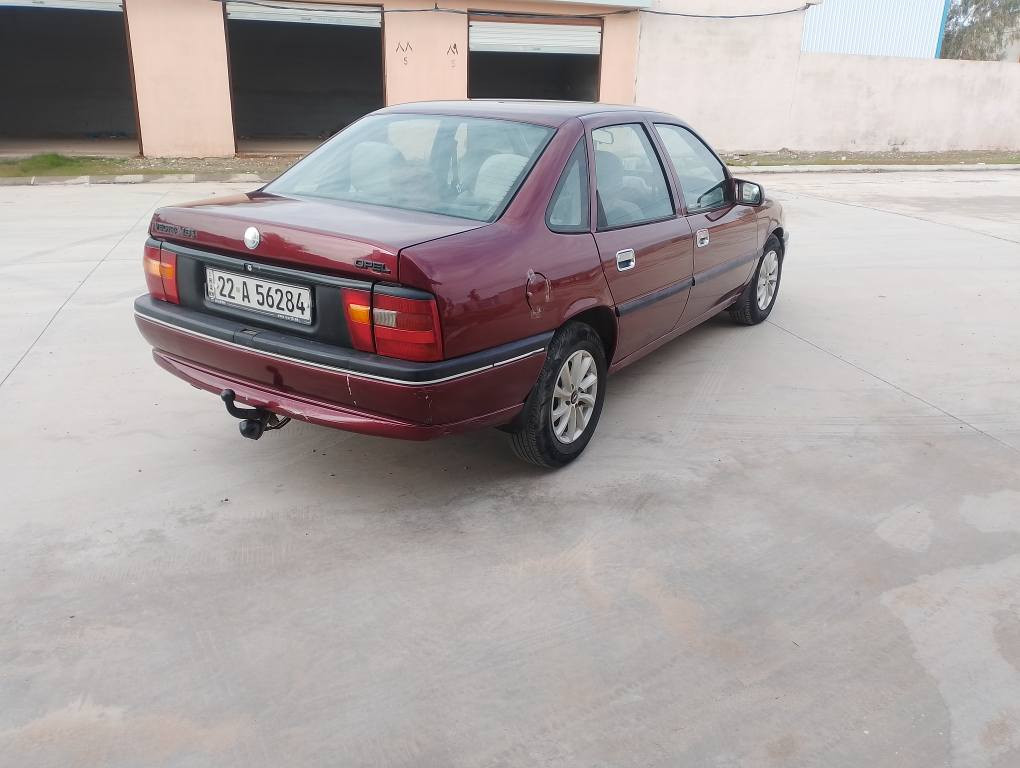 سلام عليكم اوبل فكترا موديل 1993.محرك 18.رقم اربيل دولي. دفتر بنزين بي. السيارة باسم صديقي تريد تحويل تريد وكالة شرط. كير ومحرك شرط. الهلالات والدوسات بلادي شريكه.. مكاني كركوك سعره 45$مكاني كركوك *********** كركوك, العراق
