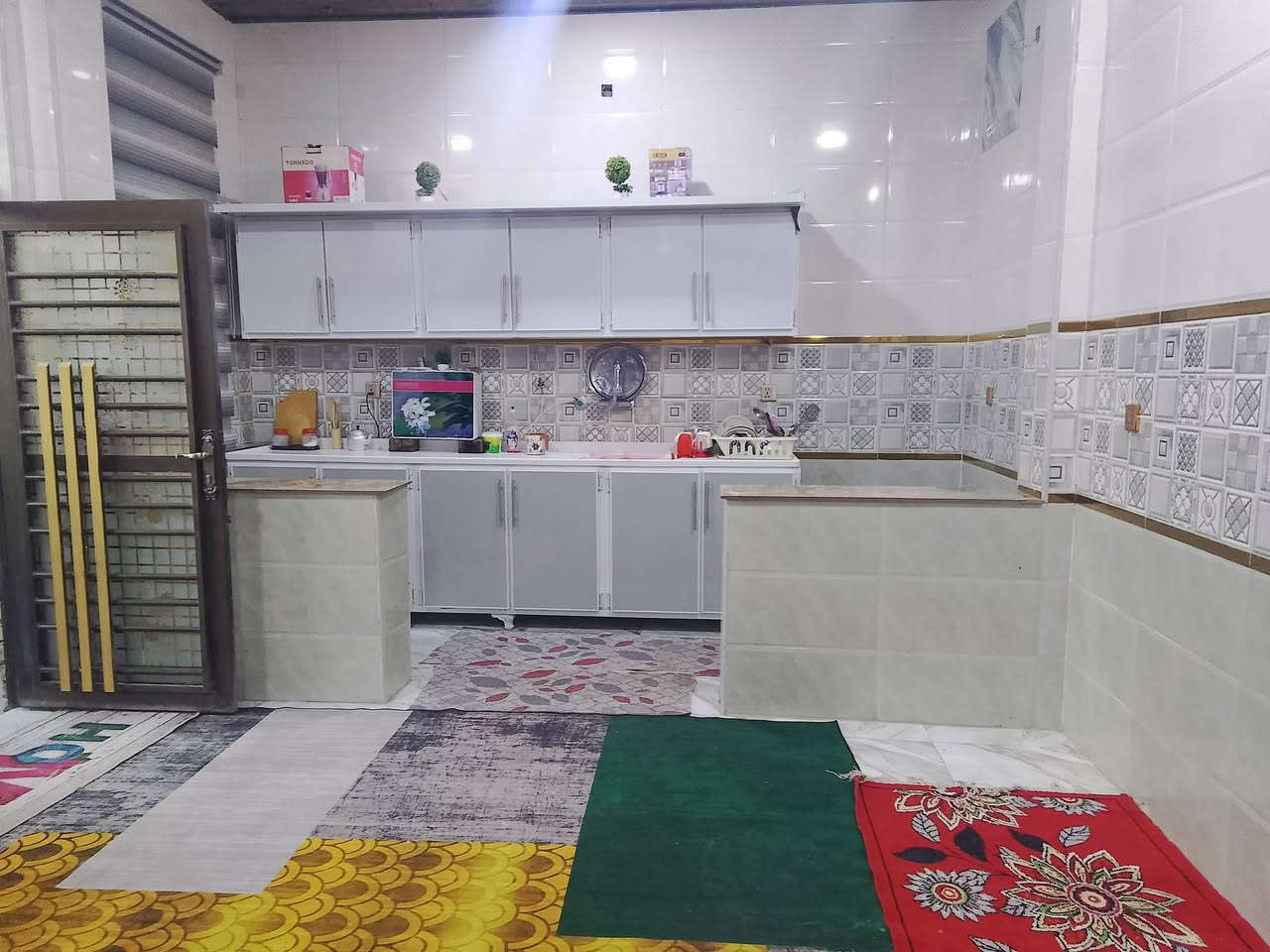 سـلام عليـكم
بيـت للـبيع

مسـاحة "250"

"طابـو صـرف زراعـي سنـد 25"

"شارع عـرض 8امتـار"

"تبليـط مي ومجـاري خارجيـه" 

استقـبال "سبعـة في اربعـة ونص"

مطبـخ حـار وبـارد "ستـة في اربعـة ونص"

صالـة عشـرة في اربعـة "

غرفتيـن: 

غـرفة" سبـعة الا ربـع في اربعـة ونص "

غـرفة "خمسـة في اربعـة ونص "

منـور "متـرين في ثـلاثة" 
منور ثاني "متـر في ثلاثـة" 

كـراج سياره "ستـة في خمسـة"
" وسطحـه اشتايـڪر"

مـوقع "حي الزهراء" 

" قرب فرن الصمون" 
خلف معمل خشب بيت عيدان" 
الرقم
*********** اي استفسار ع الرقم موجود واتـساب
