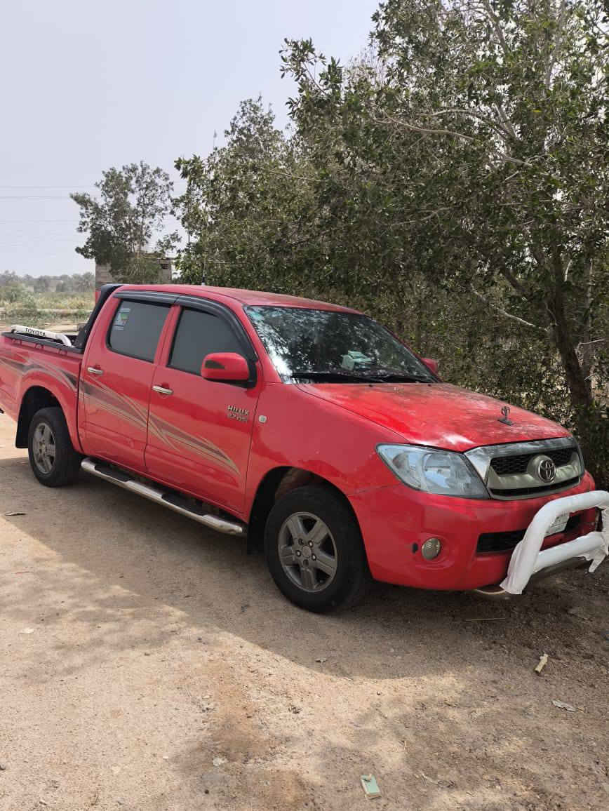 سلام عليكم
بيكم هايلوكس للبيع ميديل 2010 
شاصي 19 كويتي 
كير عادي 
السياره جاهزه من كلشي  سنويه لل27رقم مثنى  
‏‪.   0781 139 8935‬‏.   ‏‪0771 171 4134‬‏
