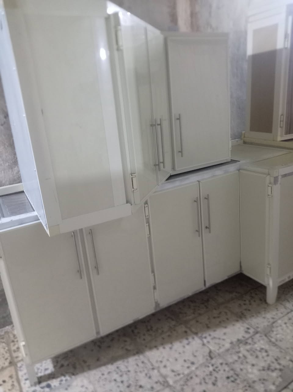 كاونتر ارضي وملحق سعره ١٥٠
سنك وملحق زاويه تسكام مبطن سعره ١٨٠
رفوف محل ١٤٠
المكان نداء شارع جامعه الكفيل


**إذا كنت صاحب هذا الإعلان وتريد حذفه لأي سبب، رجاءا أرسل رسالة إلى الدعم الفني**