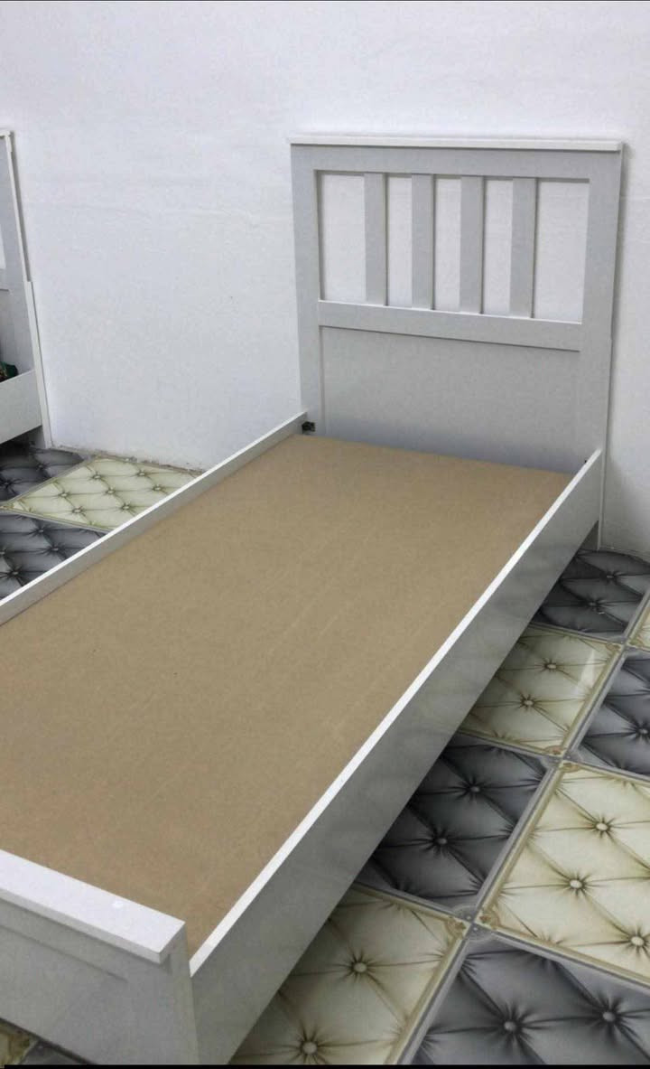 سلام عليكم
جـربـأيـة للبيع أسـتـعمألـة أقـل شـهـر 
نـوعـيـتـةة Mdf 
ســـعـر نـهـأيـتـهـأأ 130 
عـنـوأأن ألـ ديـوأنـيـة ألـجـمـهـوري اي تفاصيل خاص او كل الهلا بيكم ✨


**إذا كنت صاحب هذا الإعلان وتريد حذفه لأي سبب، رجاءا أرسل رسالة إلى الدعم الفني**