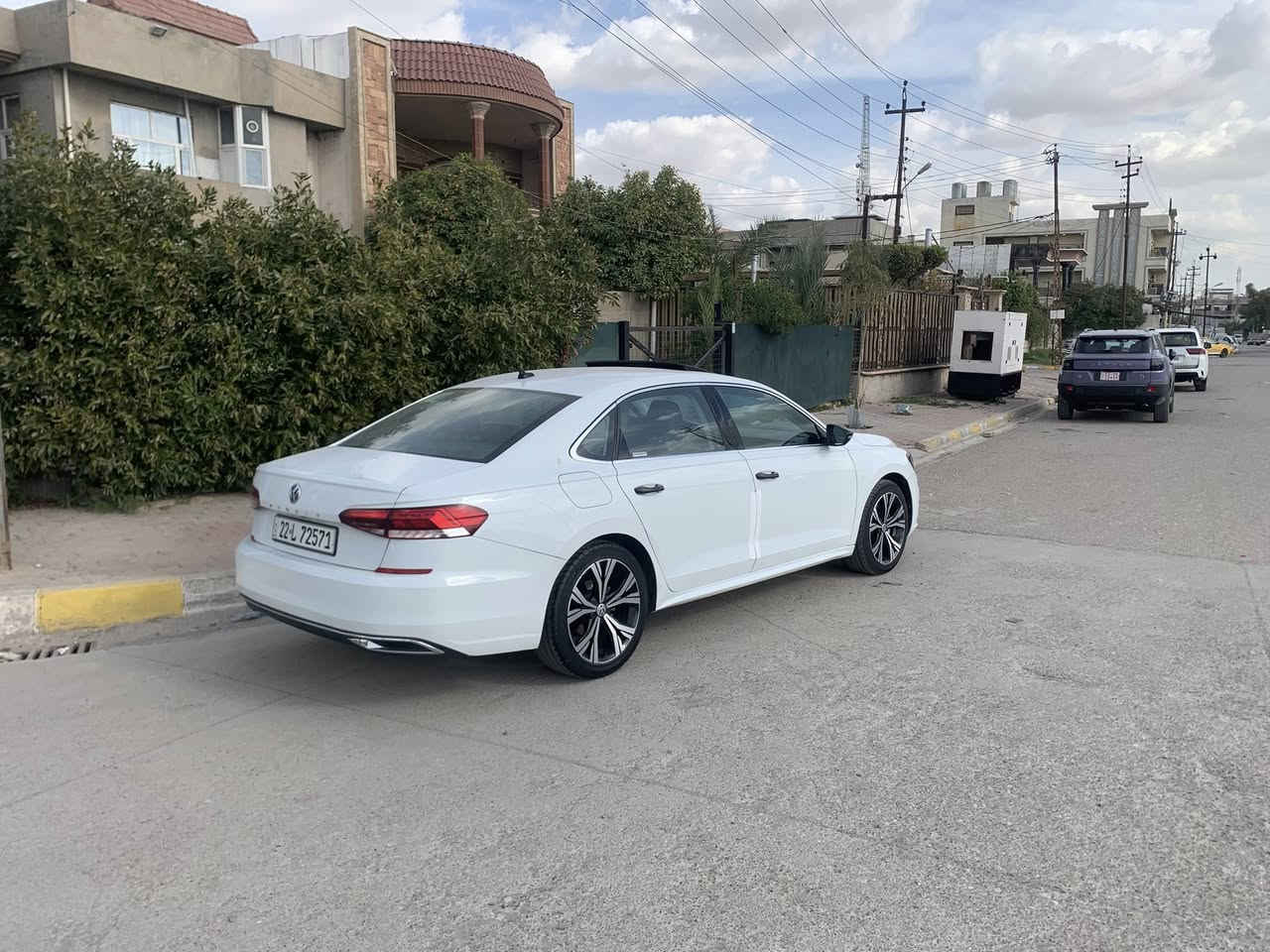 باسات 21
فول بصمه تشغيل عن بعد 

سلايت رادار امامي خلفي جانبي 

شاشه كار بلي كشنات حيتر كهربائي 

مواصفات معروفه بعد 

سياره ضررها ٣ قطعه امامي شرط بدون شاصي 

تايرات صدر كلشي بيها جديد اوشرط 

محرك مفتوح بس بدون عيب شرط 

ماشي ٥٠ 

سياره بسمي سنويه جديد بي كابون بنزين هم 

سعر 145 او مجال بصيط او مراوس حسب قناعه 

***********
