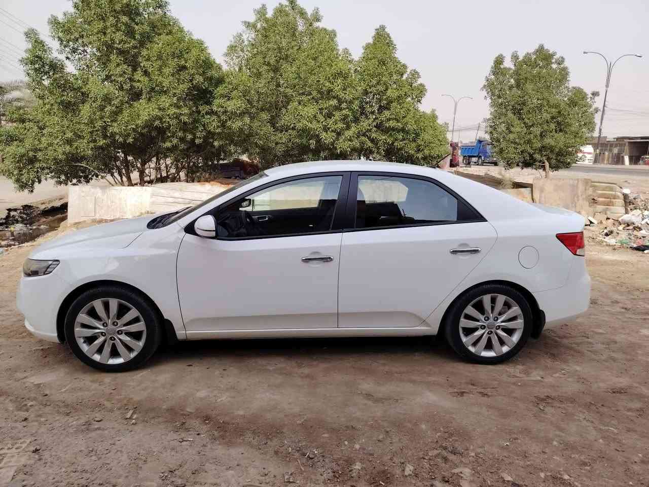 السلام عليكم كيا سيراتو موديل 2012محركه 1600دوش سياره جديده مكفوله سونار موجود داخل الصور ماشيه ١١٦ السعر 120بيه مجال استفسار بخصوص السيارة ***********
