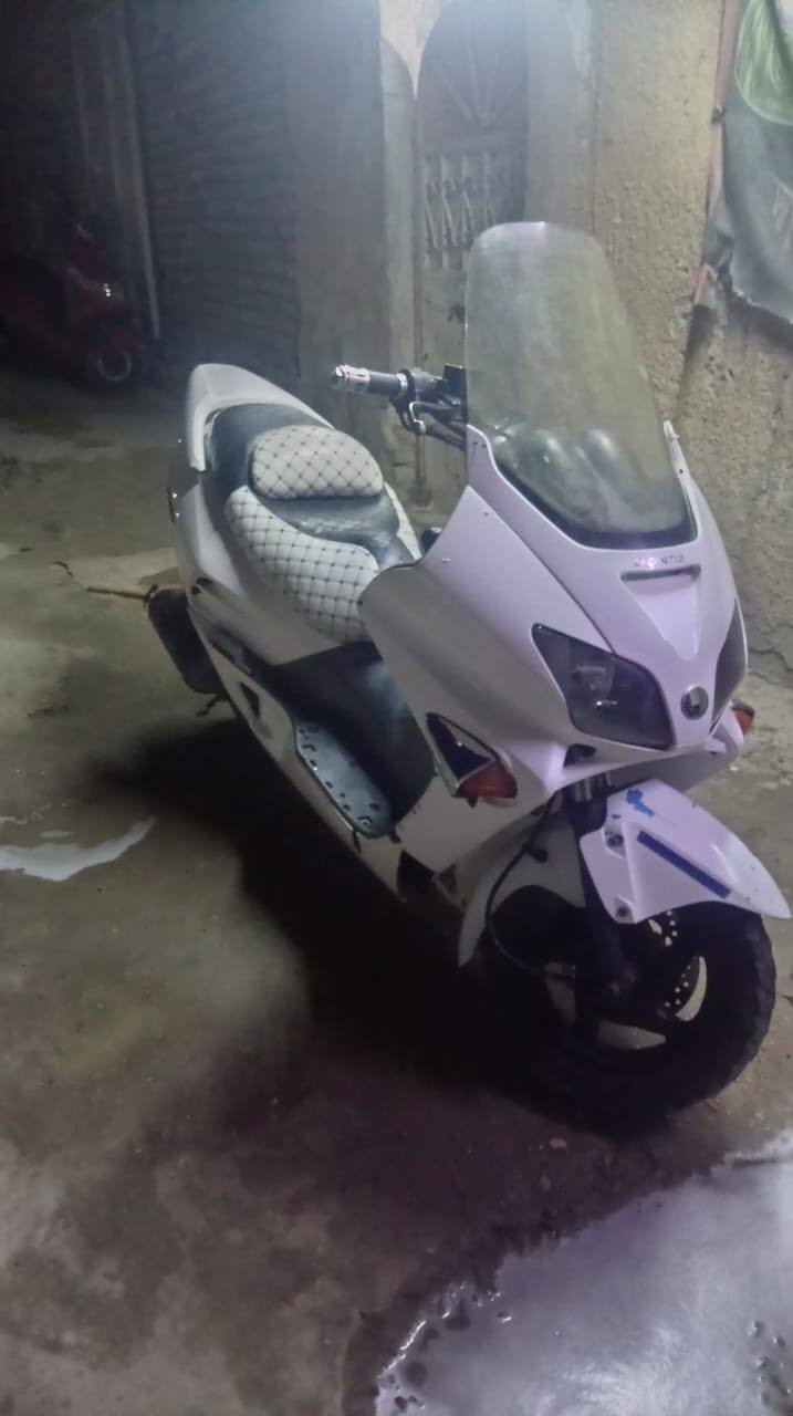 سلام عليكم فورزه للبيع متوازي كلش كلش دراجه تجفيت جديد وكهربايات كلهه شغاله خير من الله
عوزهه ترتيبات بصيطه مكاني مدينه الصدر بلعوره 
الشراي يتصل علرقم واني برسم الخدمه سعر 350 
وبيهه مجال متوازي ؟‏‪0783 854 2672‬‏
