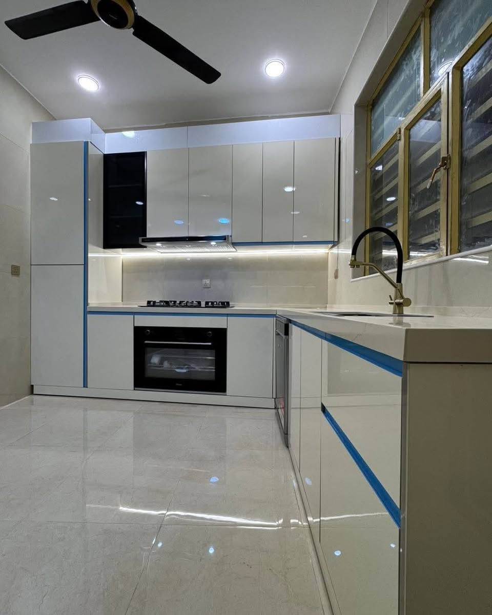 كل مطبخ نصممه…
يحمل توقيع الوارث للمطابخ التركية.
تصميم أنيق…
تنفيذ دقيق…
وجودة عالية.
📍 ذي قار – قلعة سكر – شارع المجمعات
مجاور مجمع العجيب، خلف مول المدينة 
📞 ***********
📞 ***********
