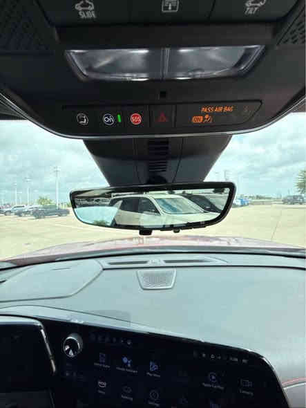 شوفرليت ترافرس R/s 2024
ماشيه 10الف بدون ايرباك فول مواصفات 
محرك ..2.5 لتر، 4 أسطوانات، توربو 8A
328 حصان
7راكب 
مواصفات معروفة ..
مقعد الصف الثالث
نظام تثبيت السرعة التكيفي
أبل كار بلاي
كاميرا محيطية 
مراقبة النقطة العمياء
بلوتوث
مقاعد مُدفأة
الدخول بدون مفتاح
مقاعد جلدية
باب خلفي كهربائي
مقاعد كهربائية
مساحات استشعار المطر
مكيف خلفي
بدء التشغيل عن بعد
جاهز للراديو عبر الأقمار الصناعية
فتحة السقف /
حزمة السحب
ميزة نظام الصوت Bose Premium المكون من 12 مكبر صوت
نظام ملاحه 
نقطة اتصال واي فاي وهواي مواصفات 
 سياره جاهزه من كل نواحي مكان سياره بغداد
سعر38الف 
رقم هاتف ***********
