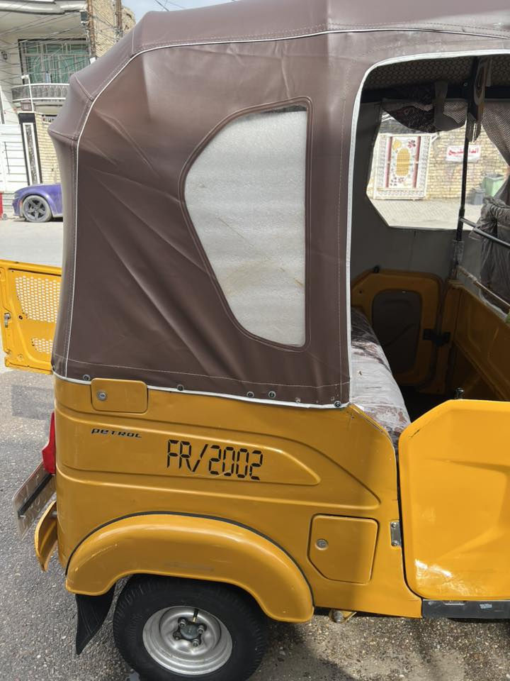 سلام عليكم تكتك للبيع موديل ٢٠٢١ شهر الخامس رقم مميز تكتك كفاله عامه من عده بارد بلغد بعد غير هاذ أصبع مابيه المكينه صبانه ما محطوط عليه السعر ٨ وربع وبيه مجال بصيط حق الجيه . العنوان بغداد حي السفير تحويل ثاني يوم . للتواصل على هاذ الرقم . ***********
