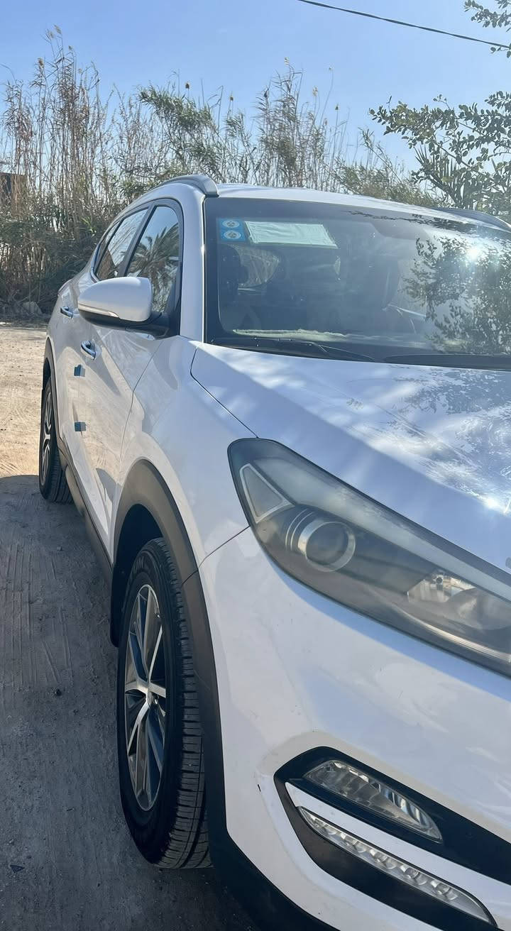 سلام عليكم ✨ سياره توكسان مديل 2017 كفاله عامه ويل كب محرك 2000 سياره خليجيه ونظيفه كلش كلش احله من الصوره تحويل ثاني يوم مكان السياره:بغداديه المحمودية ***********سعر 170ورقه
