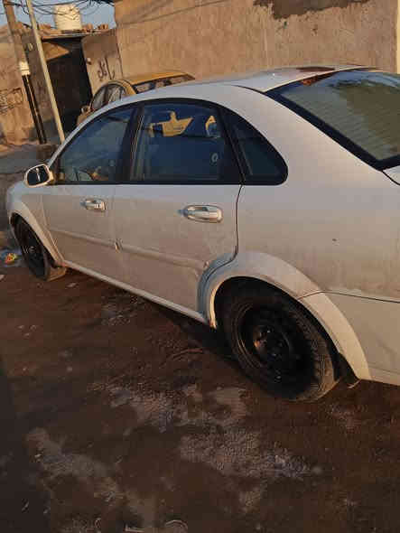 السلام عليكم ورحمة الله وبركاته سياره وبترا مديل 11
 سياره كام بيها كازكيت جفتتهتا شغل نضييف وحلو مكينه وكير حلوات 
تبريد شغال  
البدي شوف العين سنويه منتهيه رعيها يريد تحويل السعر 60 بيها مجال
+مراوس حسب القناعه
رقم الهاتف ***********
