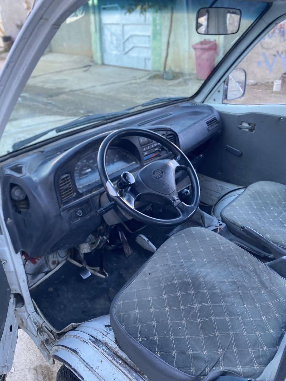 سلام عليكم فاو للبيع موديل 2006
كير محرك شرط جديد كاربايه كول شغال بلادي 
شاصي شرط بلادي تسلسل مرور اوراق كامل 
قماره ربع مكاني كركوك فيلق سعر19
***********
