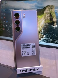 كامون ٤٠ برو • ٢٥٦ جيجا • رام ٢٤