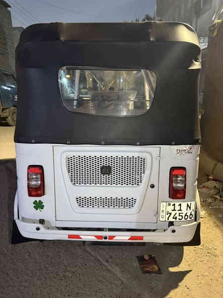 سلام عليكم تكتك مديل 22 شهر 8 بسمي تحويل ثاني يوم مكينه مامفتوحه امبدل بس زنجيل وكلجات تكتك خير من الله بيها ضربه بل صفحه اليمنه جوه البوري راجعه بارد /الرقم ***********
