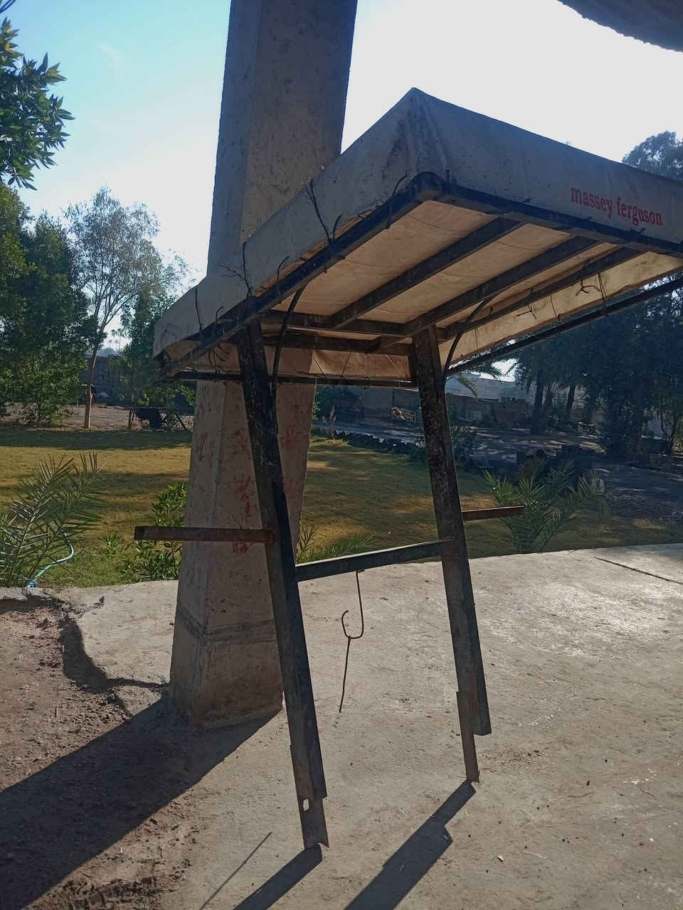 السلام عليكم سقفيه مال فوركسن انكليزي جديد *********** مكان ابو غريب
