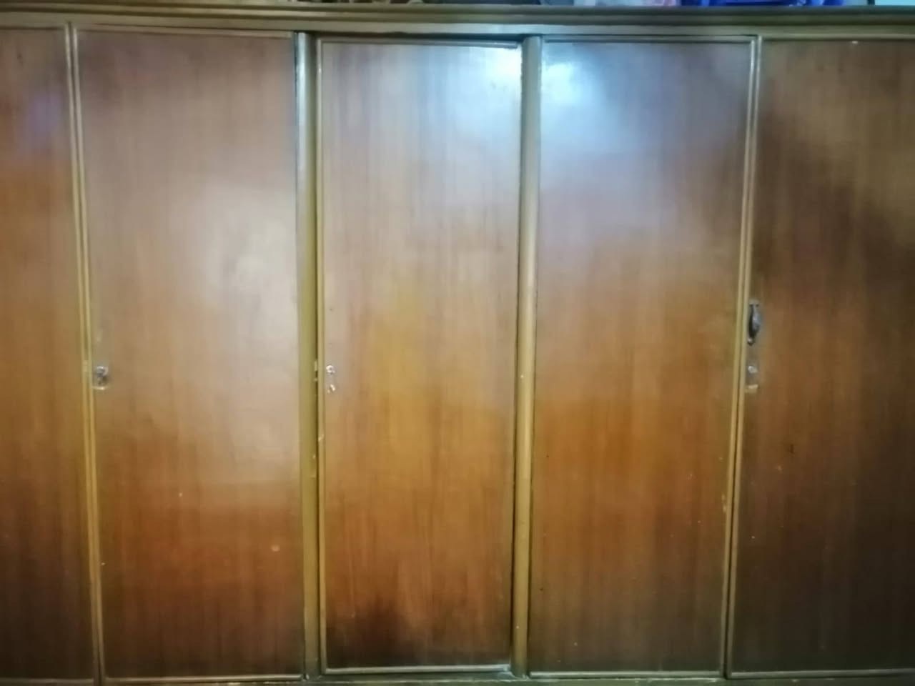 غرفة عراقي مستعملة سعرهة 150 وبيهة مجال بيع مستعجل عنواني نجف كوفة 
***********
