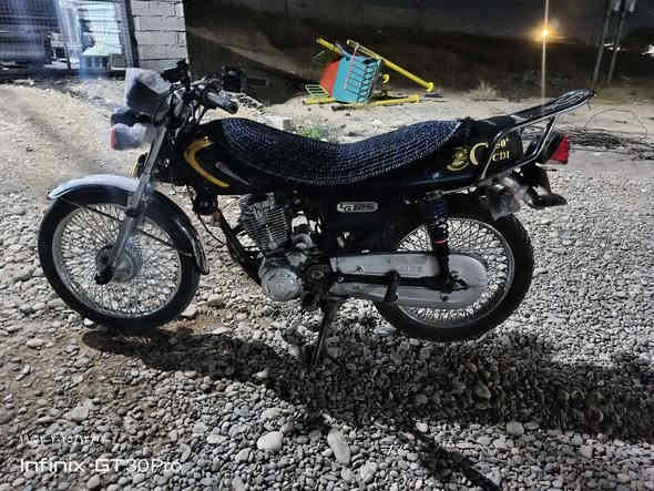 دراجة بارت محرك 200 اوراق كامل 
موديل 24 لايت 4 اشاير تاير امامي تاير خلفي كلة جديد دبل امامي عاطل اي نقص مابي بعد 
سعر 425 بي مجال قليل 
رقم ***********
مكان خانقين
