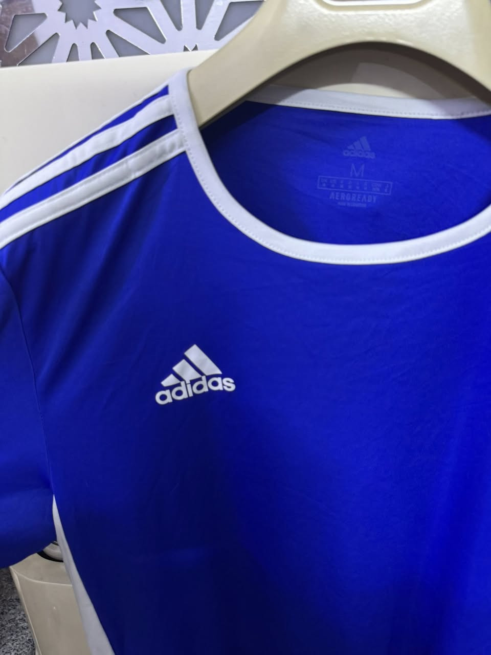 تيشيرت adidas
اصلي وكاله
غير مستخدم
قياس M


**إذا كنت صاحب هذا الإعلان وتريد حذفه لأي سبب، رجاءا أرسل رسالة إلى الدعم الفني**