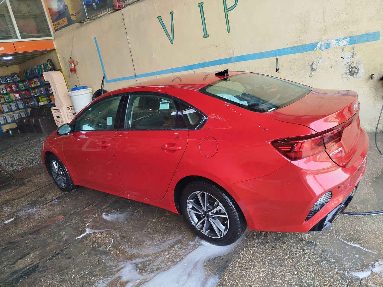 سلام عليكم
من  رخصت مسؤل المجموعه
فورتي للبيع موديل 2024 بدون رقم بدون رقم بدون رقم
لون احمر مواصفات عاديه 
LXS
حادث خلفي جاملغ وقبق جنطه 
جاملغ مصلح بارد وقبق الجنطه مبدل 
بچم كبس ايرباگ كله سليم 
السياره فحص موقت مكاني ديوانيه 
السعر 135
تواصل ***********
