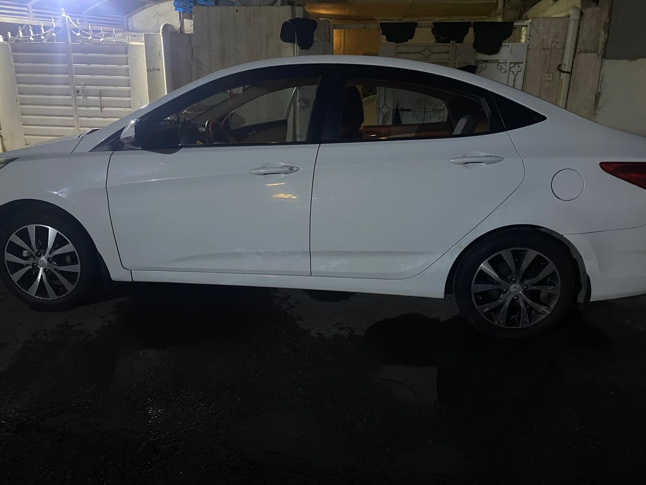 اكسنت خليجي موديل 2015
كير محرك كفاله☑️

كهربائيات كلها شغاله

 تخم تاير جدد

 تبريد تدفئه 🥶

 حداديه جديده

 السياره مكفوله عدى بيها  مولاحظات 

و السياره باسمي السعر105وبيها مجال

  المكان بغداد حي القاهرة ***********
